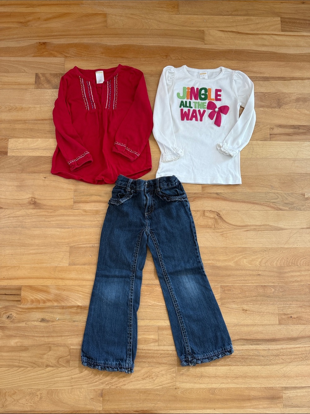 Gymboree White & Red Long-Sleeve Tee Set with Holiday Graphic